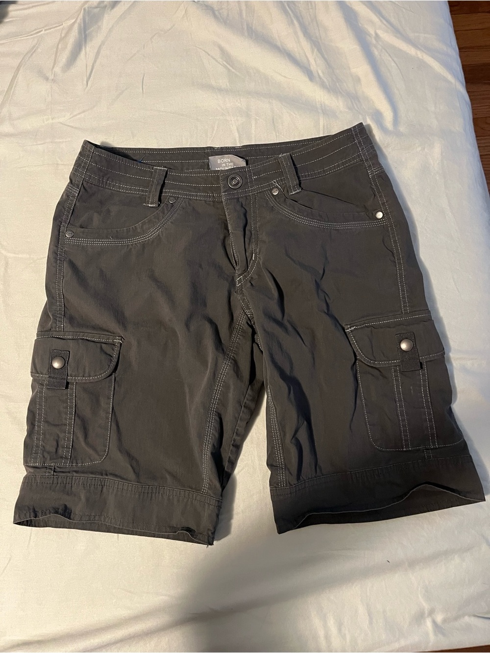 Kuhl women’s SPLASH hiking, outdoor shorts, dark grey/green, size 4, fast drying